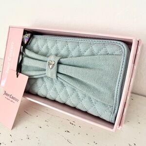 Juicy Couture Tied With A Bow Zip Around Wallet-Light Wash Denim Blue-Denim